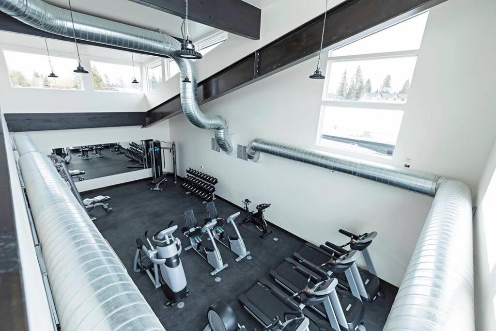 Brand New Upscale Home- Best Location! Whitefish Zewnętrze zdjęcie