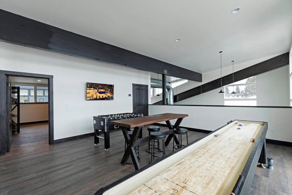 Brand New Upscale Home- Best Location! Whitefish Zewnętrze zdjęcie