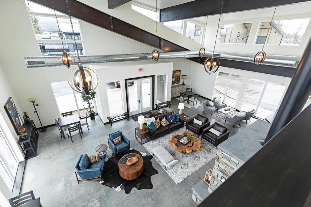 Brand New Upscale Home- Best Location! Whitefish Zewnętrze zdjęcie