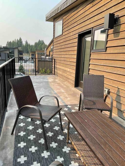 Brand New Upscale Home- Best Location! Whitefish Zewnętrze zdjęcie